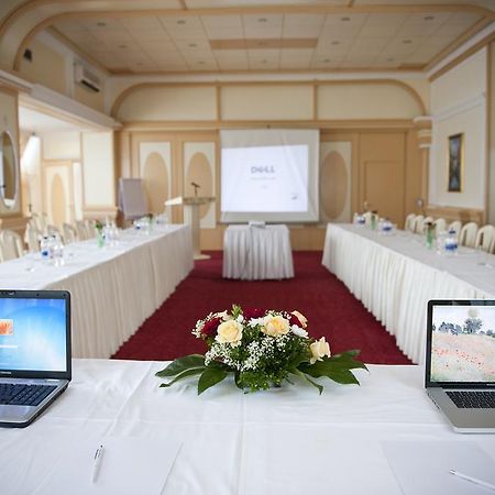 Hotel Victory Приштина Экстерьер фото