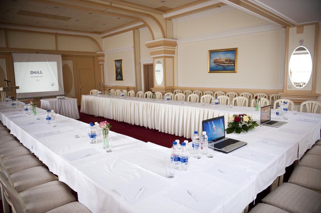 Hotel Victory Приштина Экстерьер фото