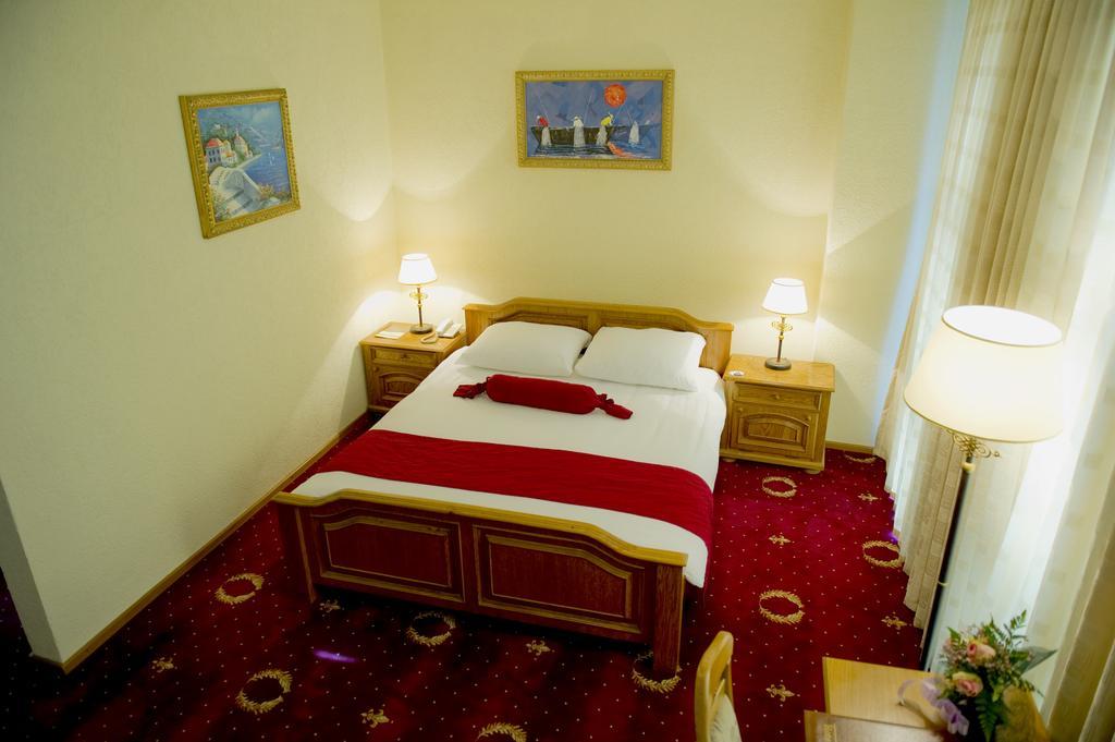 Hotel Victory Приштина Номер фото