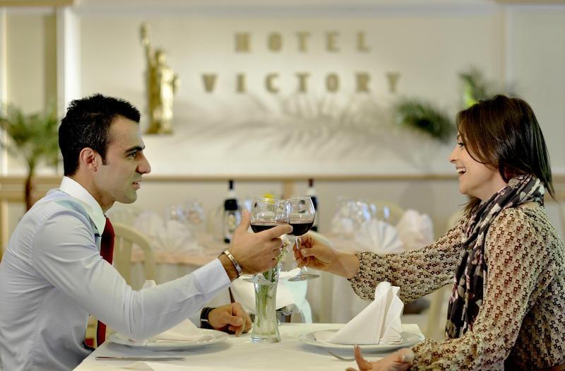Hotel Victory Приштина Экстерьер фото