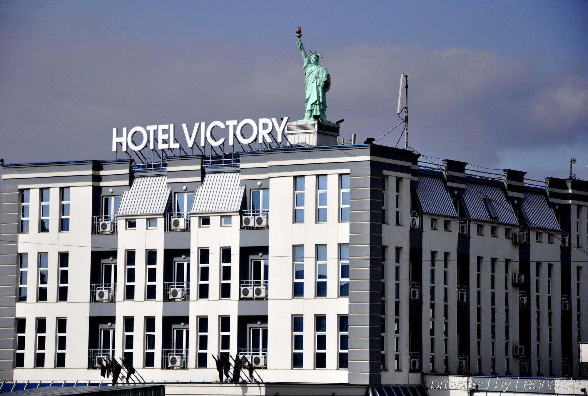 Hotel Victory Приштина Экстерьер фото