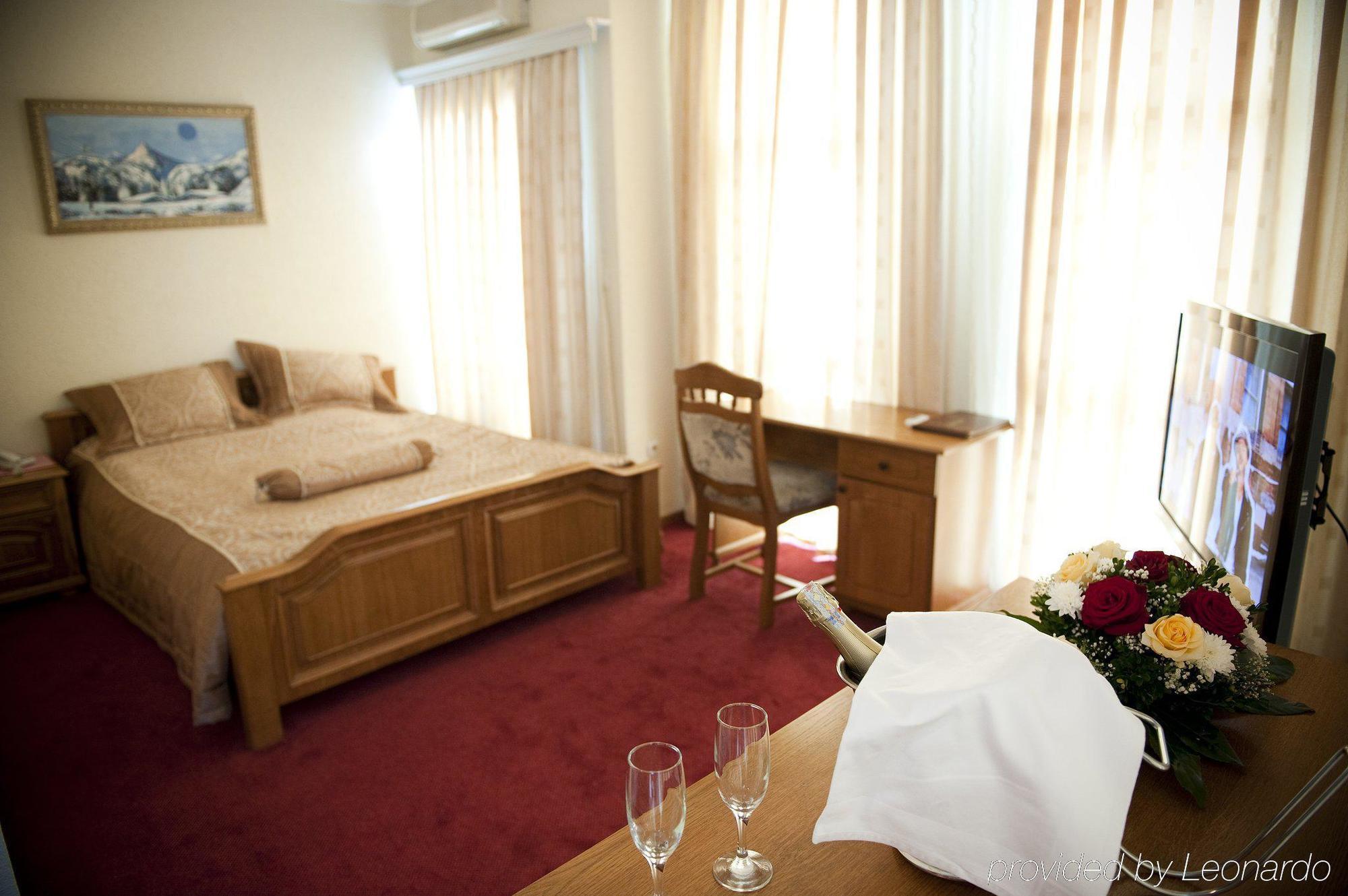 Hotel Victory Приштина Номер фото